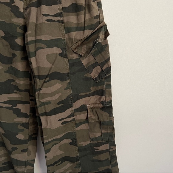 Pacsun Camo Cargo Pants with Pockets-Women’s Size Small - Picture 2 of 5